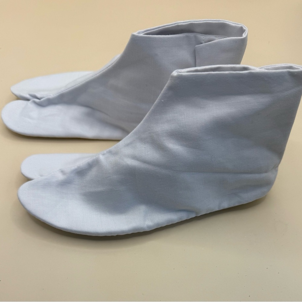 White Tabi Socks